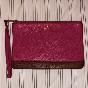 Fossil Pebbled Leather Wristlet